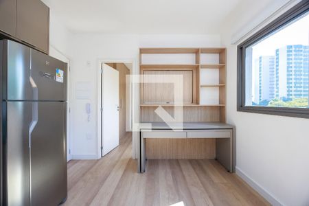 Sala - Cozinha de apartamento para alugar com 1 quarto, 28m² em Chácara Santo Antônio (zona Sul), São Paulo