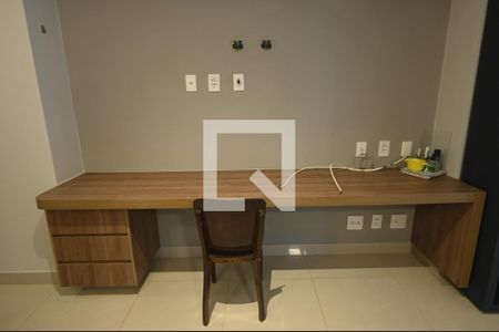 Sala  de apartamento para alugar com 1 quarto, 42m² em Parque Atheneu, Goiânia