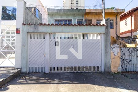 Casa à venda com 3 quartos, 200m² em Vila Alexandria, São Paulo