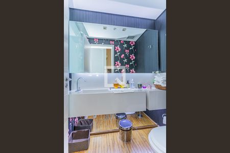 Lavabo de casa à venda com 5 quartos, 650m² em City América, São Paulo