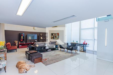 Sala de casa à venda com 5 quartos, 650m² em City América, São Paulo