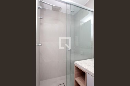 Banheiro de kitnet/studio à venda com 1 quarto, 24m² em Farroupilha, Porto Alegre