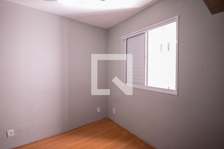 Quarto 2 de apartamento para alugar com 2 quartos, 40m² em Jardim Santa Emilia, São Paulo