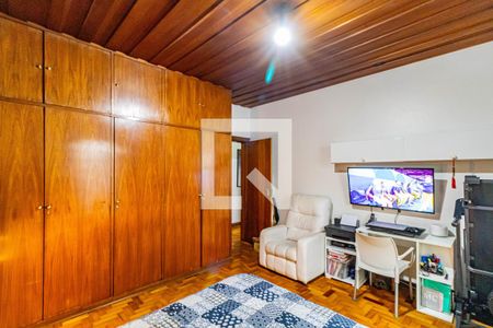 Casa à venda com 189m², 4 quartos e 2 vagas Casa à venda com 189m², 4 quartos e 2 vagasQuarto 01