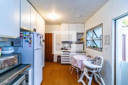 Casa à venda com 189m², 4 quartos e 2 vagas Casa à venda com 189m², 4 quartos e 2 vagasCozinha