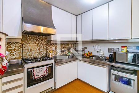 Casa à venda com 189m², 4 quartos e 2 vagas Casa à venda com 189m², 4 quartos e 2 vagasCozinha