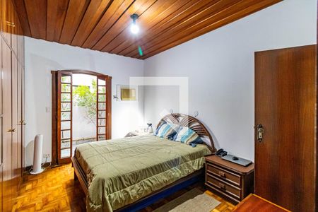 Casa à venda com 189m², 4 quartos e 2 vagas Casa à venda com 189m², 4 quartos e 2 vagasSuite 01