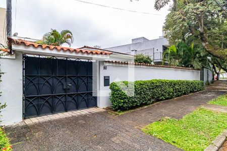 Casa à venda com 189m², 4 quartos e 2 vagas Casa à venda com 189m², 4 quartos e 2 vagasFachada