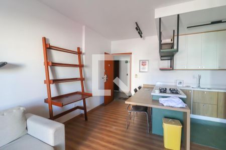 Sala de apartamento para alugar com 1 quarto, 53m² em Anhangabaú, Jundiaí