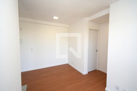 Sala de apartamento para alugar com 2 quartos, 40m² em Usina Piratininga, São Paulo