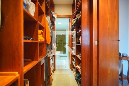 Closet da Suíte de apartamento à venda com 3 quartos, 225m² em Auxiliadora, Porto Alegre