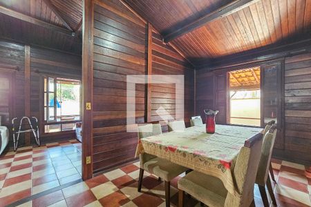 Sala de casa para alugar com 3 quartos, 480m² em Balneario Praia do Perequê, Guarujá