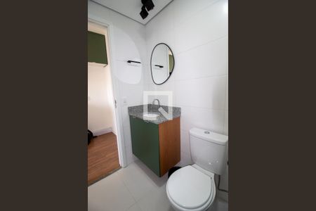 Banheiro de apartamento para alugar com 1 quarto, 25m² em Butantã, São Paulo