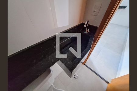 Banheiro de kitnet/studio para alugar com 1 quarto, 27m² em Jardim São Paulo(zona Norte), São Paulo