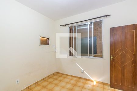 Quarto 1 de apartamento para alugar com 2 quartos, 59m² em Brás de Pina, Rio de Janeiro