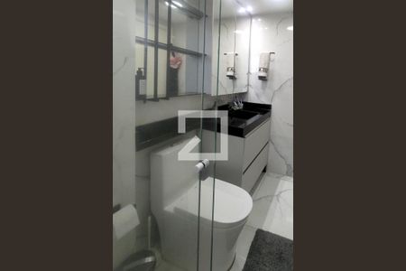 Banheiro de apartamento para alugar com 1 quarto, 42m² em Bigorrilho, Curitiba