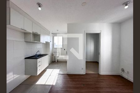 Sala de apartamento para alugar com 2 quartos, 33m² em Santo Amaro, São Paulo