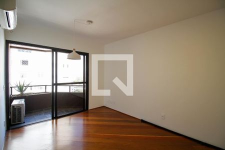 Sala de apartamento à venda com 2 quartos, 68m² em Pinheiros, São Paulo