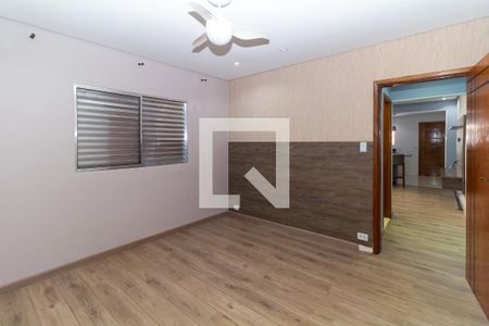 Quarto de casa para alugar com 1 quarto, 60m² em Jardim Teresa, São Paulo