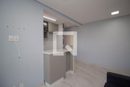 Sala de apartamento à venda com 2 quartos, 56m² em Vila Mangalot, São Paulo