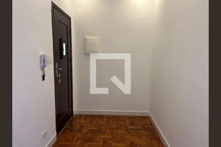 Hall de entrada de apartamento para alugar com 3 quartos, 100m² em Barra Funda, São Paulo