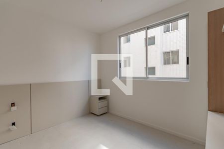 Quarto de kitnet/studio à venda com 1 quarto, 30m² em Paquetá, Belo Horizonte