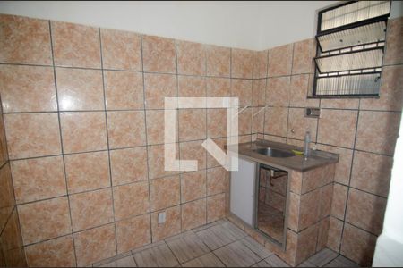 Cozinha de casa para alugar com 1 quarto, 30m² em Vila São Luis, Duque de Caxias