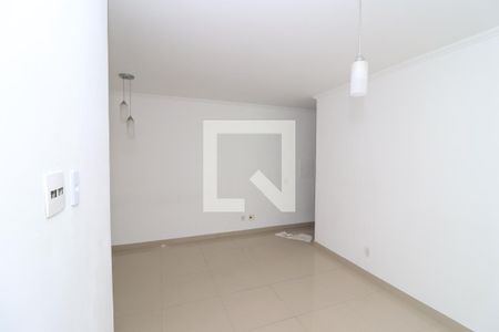 Sala de TV de apartamento à venda com 3 quartos, 70m² em Vila Esperança, São Paulo