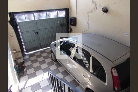 Garagem de casa à venda com 2 quartos, 8340m² em Parque Pinheiros, Taboão da Serra