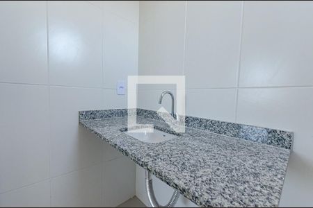 Banheiro de kitnet/studio à venda com 1 quarto, 37m² em Ingá, Niterói