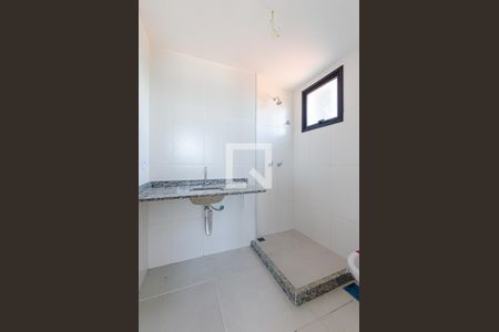 Banheiro de kitnet/studio à venda com 1 quarto, 37m² em Ingá, Niterói