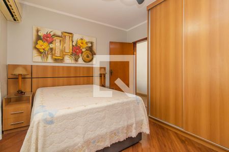 Quarto 1 de apartamento para alugar com 2 quartos, 64m² em Medianeira, Porto Alegre