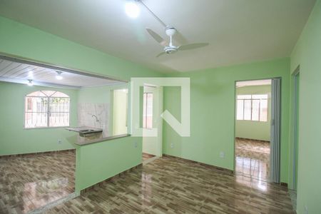 Sala  de casa para alugar com 2 quartos, 76m² em Jacutinga, Mesquita