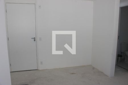 Sala/ Cozinha  de apartamento à venda com 2 quartos, 33m² em Vila São João, Guarulhos