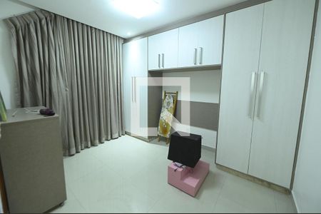Quarto 1 de casa de condomínio para alugar com 3 quartos, 180m² em Sítios Santa Luzia, Aparecida de Goiânia