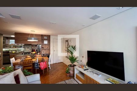 Sala de TV de apartamento à venda com 2 quartos, 75m² em Jardim das Bandeiras, São Paulo