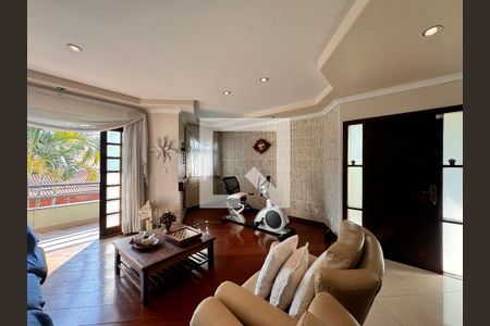 Sala de casa à venda com 4 quartos, 324m² em Campestre, Santo André