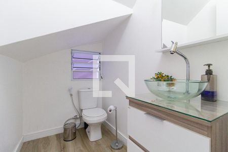 Lavabo de casa para alugar com 4 quartos, 261m² em Jardim das Flores, Osasco