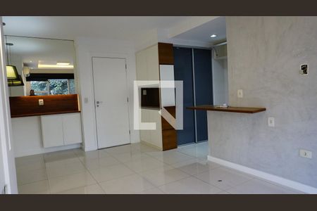 Sala de apartamento para alugar com 3 quartos, 92m² em Barra Olímpica, Rio de Janeiro