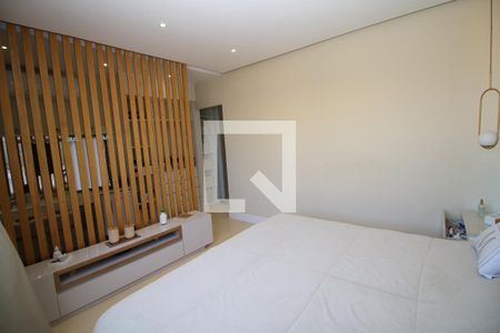 Quarto 1- Suíte de casa à venda com 5 quartos, 402m² em Ramos, Rio de Janeiro