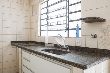 Cozinha de casa para alugar com 1 quarto, 60m² em Vila Bandeirantes, São Paulo