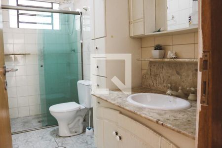 Banheiro de casa para alugar com 1 quarto, 60m² em Vila Bandeirantes, São Paulo
