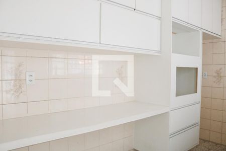 Cozinha de casa para alugar com 1 quarto, 60m² em Vila Bandeirantes, São Paulo