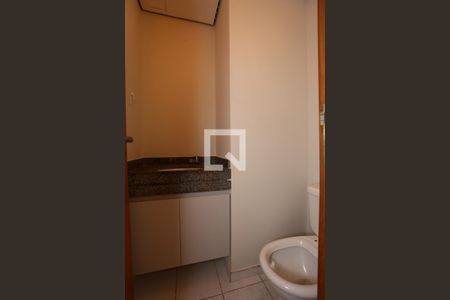 Lavabo de apartamento para alugar com 1 quarto, 48m² em Vila Suzana, São Paulo