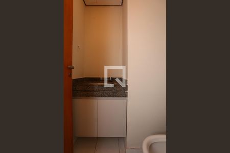 lavabo de apartamento para alugar com 1 quarto, 48m² em Vila Suzana, São Paulo