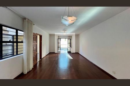 Sala de casa para alugar com 3 quartos, 260m² em Pinheiros, São Paulo