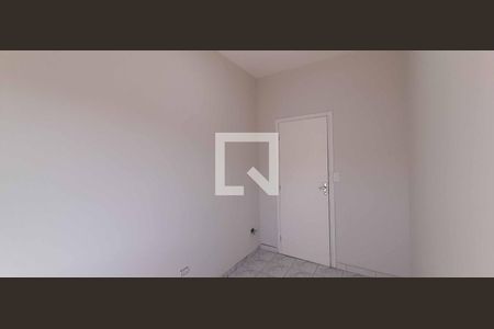 Quarto 1 de kitnet/studio para alugar com 2 quartos, 35m² em Jaguaribe, Osasco