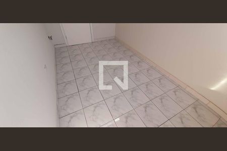 Quarto 1 de kitnet/studio para alugar com 2 quartos, 35m² em Jaguaribe, Osasco