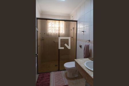 Banheiro 2 de casa à venda com 4 quartos, 180m² em Jardim Pinhal, Guarulhos