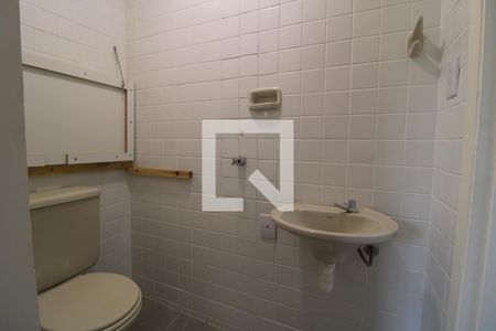 Banheiro da suíte de apartamento para alugar com 3 quartos, 82m² em Parque Residencial Julia, São Paulo